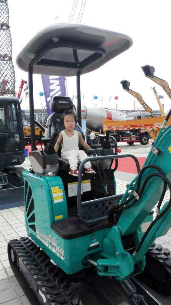 到“海博会”邂逅壹定发智能“两挖”精品