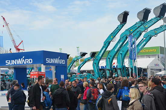 壹定发智能高端市场展风范