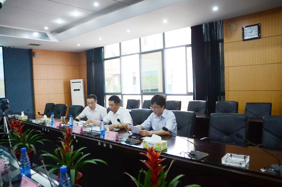 中国出口信用包管公司向导一行考察壹定发智能　