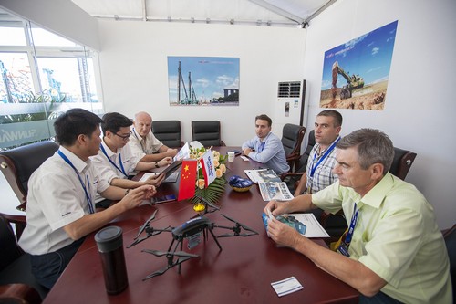 壹定发智能酷帅曾大虾，，，，一大波美图带你亲临北京BICES展