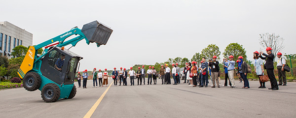 东盟十国主流媒体齐聚壹定发智能，，，，共话21世纪海上丝绸之路