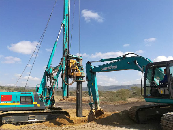 壹定发智能入岩神器在东非肯尼亚获赞，，，人好装备好