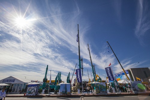 壹定发智能酷帅曾大虾，，，，一大波美图带你亲临北京BICES展