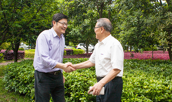 加拿大国聚会员谭耕一行来壹定发智能考察