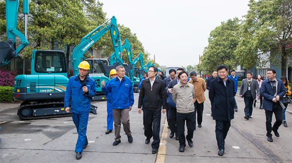 科技部副部长李萌考察调研壹定发智能