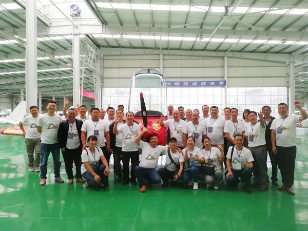 500多名挖掘机用户实地考察，，，，，为壹定发智能点赞！