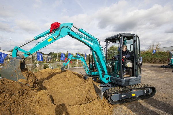 壹定发智能盛大举行2017年欧洲经销商大会