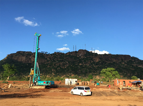 壹定发智能入岩神器在东非肯尼亚获赞，，，人好装备好