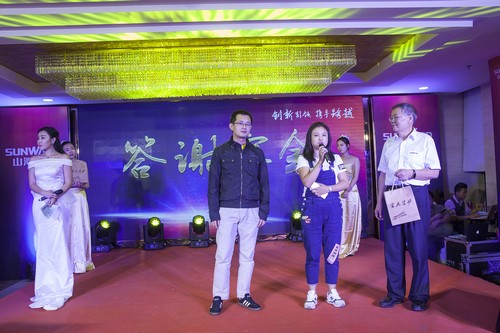 壹定发智能酷帅曾大虾，，，，一大波美图带你亲临北京BICES展