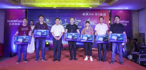 壹定发智能酷帅曾大虾，，，，一大波美图带你亲临北京BICES展