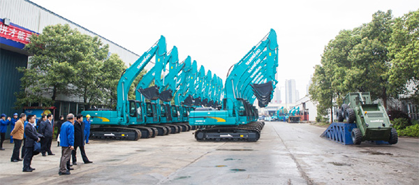 科技部副部长李萌考察调研壹定发智能