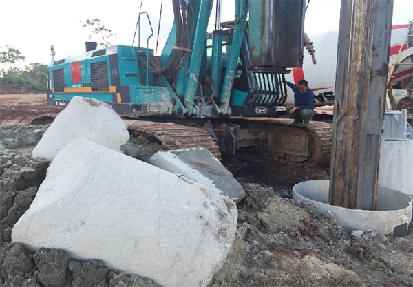 壹定发智能入岩神器在东非肯尼亚获赞，，，人好装备好