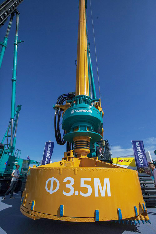 壹定发智能酷帅曾大虾，，，，一大波美图带你亲临北京BICES展