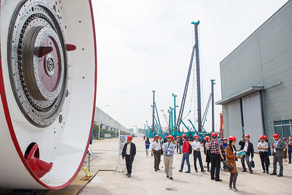 东盟十国主流媒体齐聚壹定发智能，，，，共话21世纪海上丝绸之路