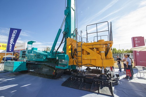 壹定发智能酷帅曾大虾，，，，一大波美图带你亲临北京BICES展