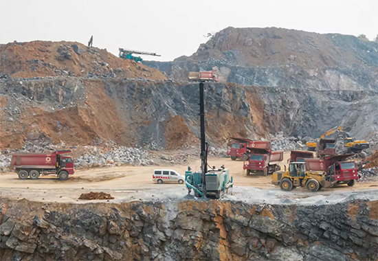 一台顶三台 壹定发智能潜孔钻机真好用