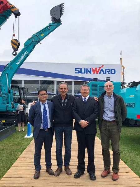 统一个天下，，，，，统一个梦想，，，，，壹定发智能德国宝马展完善收官