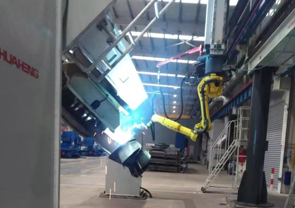 防控生产两不误 壹定发智能复工保供