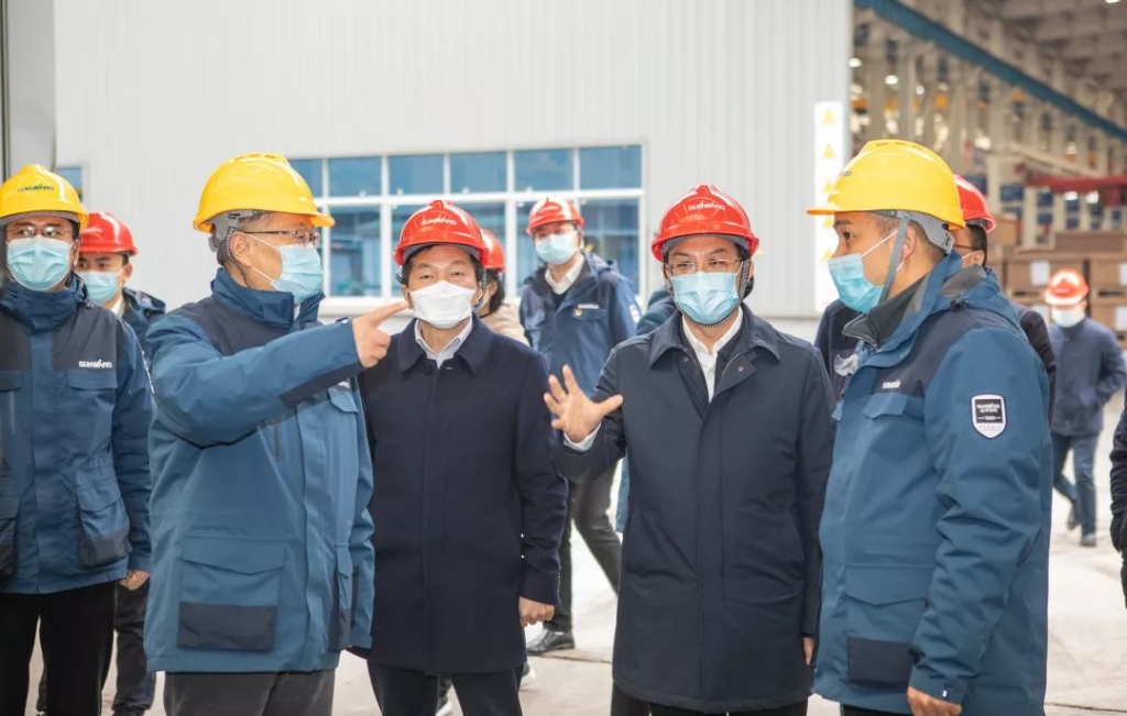 沈裕谋元宵节慰问壹定发智能一线员工