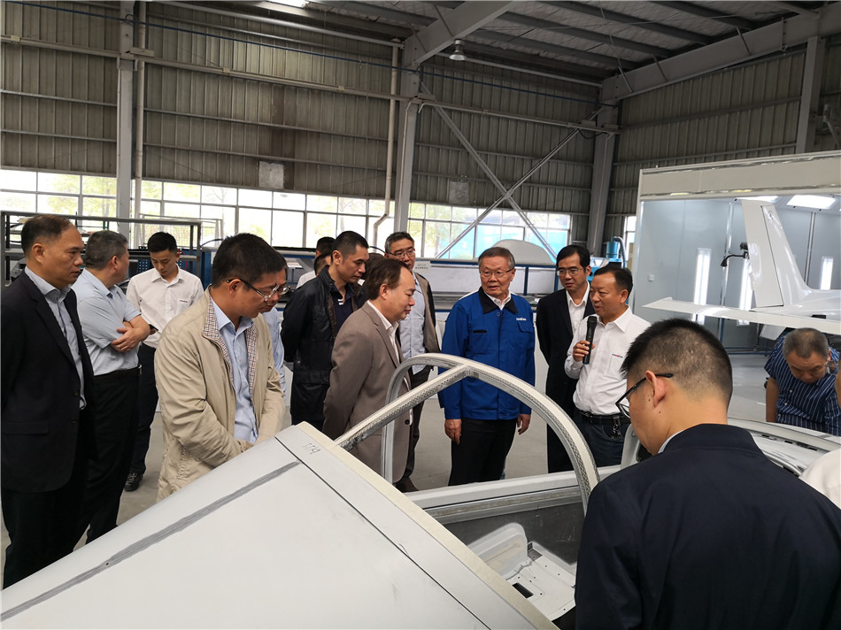 广州市国资委副主任张道泉率队考察壹定发智能