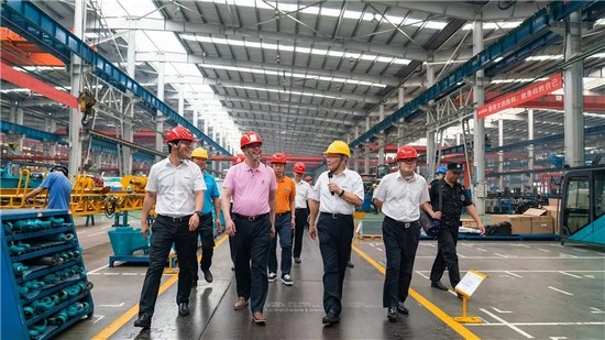 广州市国资委党委书记、主任陈浩钿莅临壹定发智能考察指导