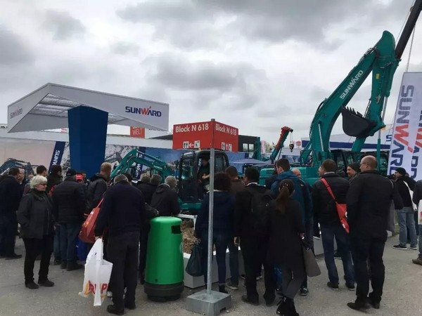 统一个天下，，，，，统一个梦想，，，，，壹定发智能德国宝马展完善收官