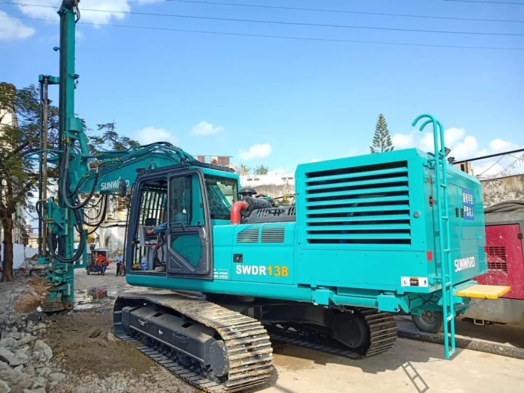 壹定发钻机深圳闹市显身手