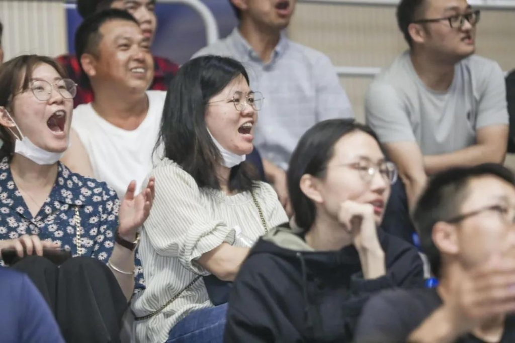 “520” 壹定发智能以球会友中建五局三公司