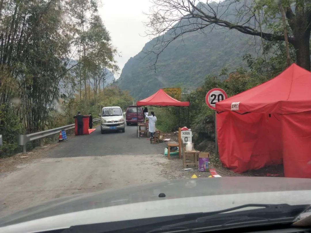 疫情阻隔，，，，，效劳常在