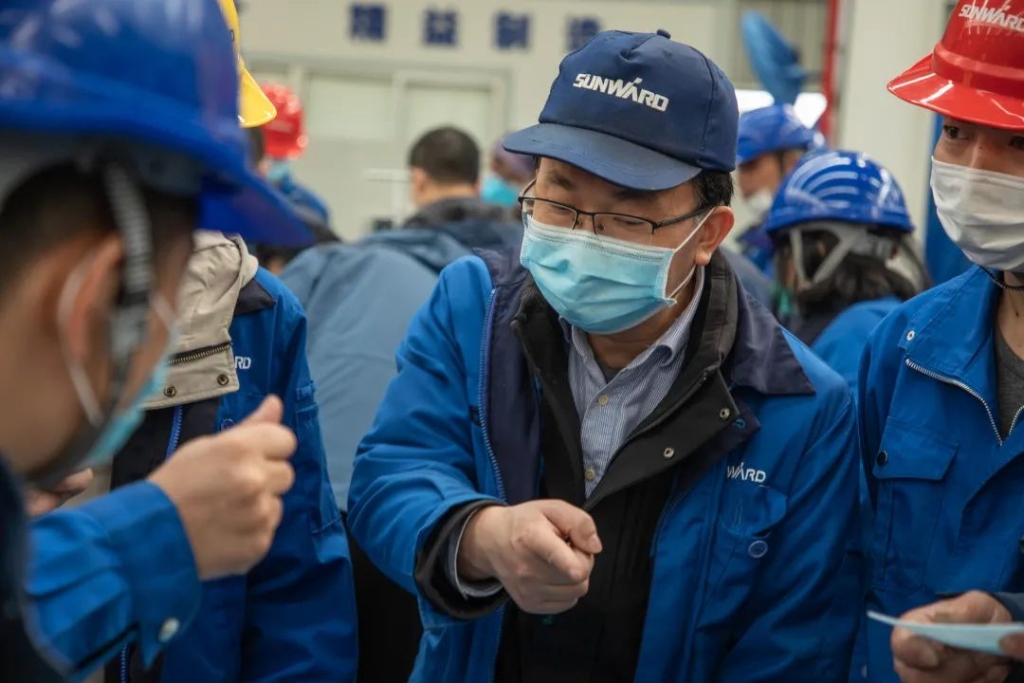 壹定发智能首台口罩机交付客户