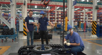 壹定发智能打造线上微挖盛宴，，，，，十万用户围观