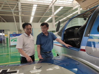 呼伦贝尔城投集团董事长柴冠辉率团考察壹定发科技