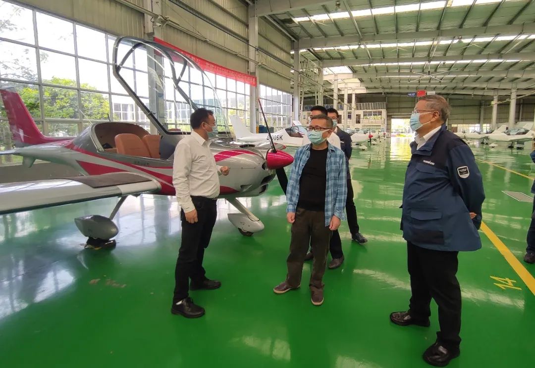 广州工控总司理张伟涛调研壹定发航空