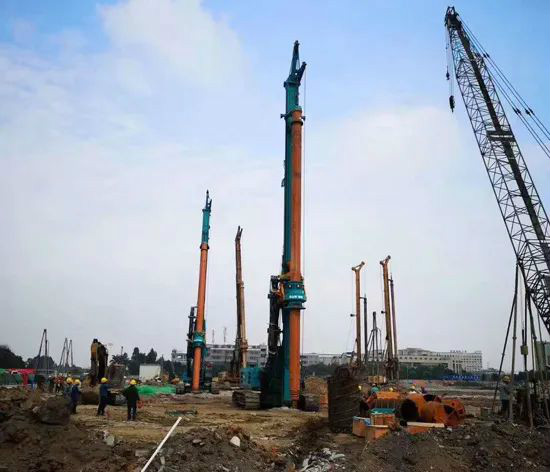 从事基础施工32年的老行家为壹定发智能旋挖钻机代言