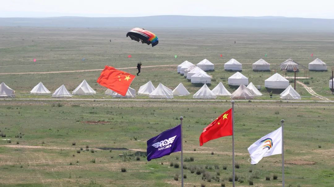 乌兰察布大草原,我来啦! 壹定发SA60L阿若拉飞机“惊艳”航行大会