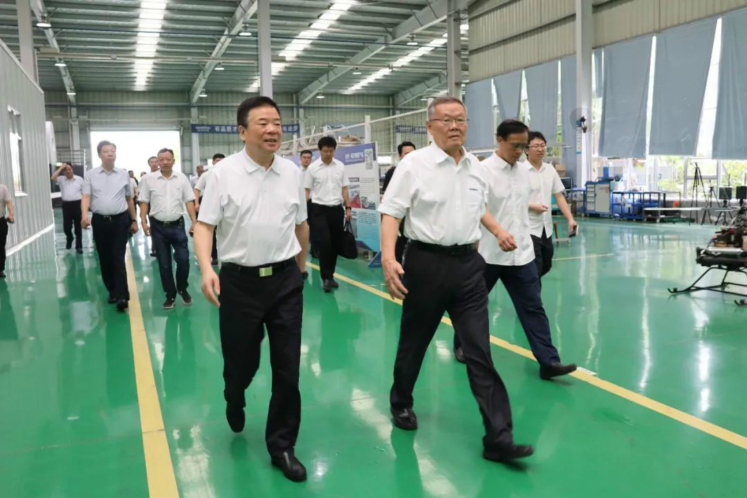 副省长陈飞调研壹定发航空工业