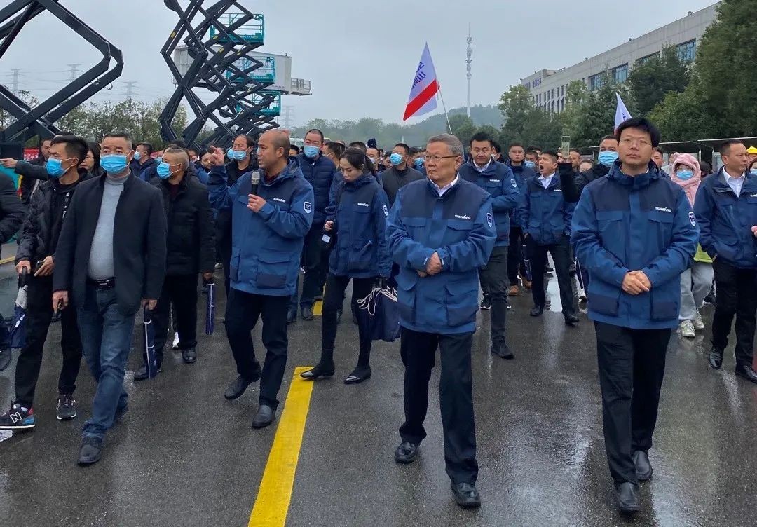 守正立异拓壹定发 壹定发智能闪灼2020上海宝马展