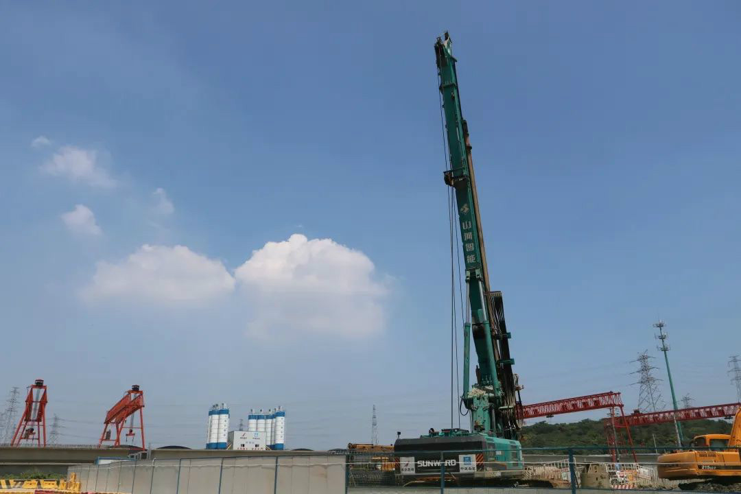 从业20多年的他，，，，，，为何对壹定发智能旋挖钻机情有独钟