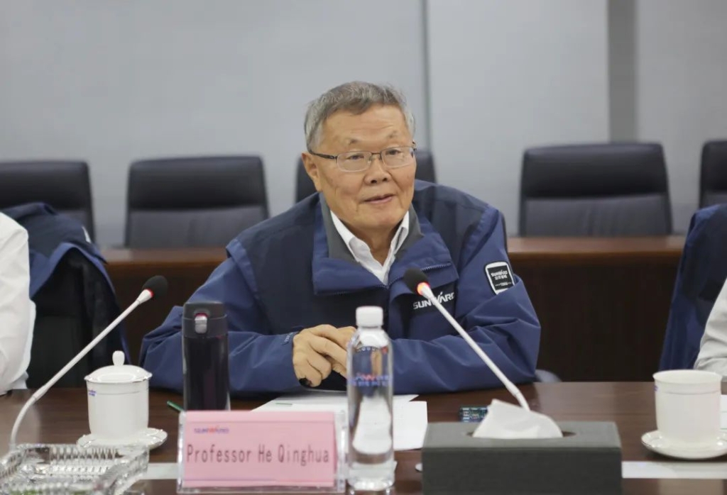 英国驻广州总领事贺颂雅考察壹定发智能