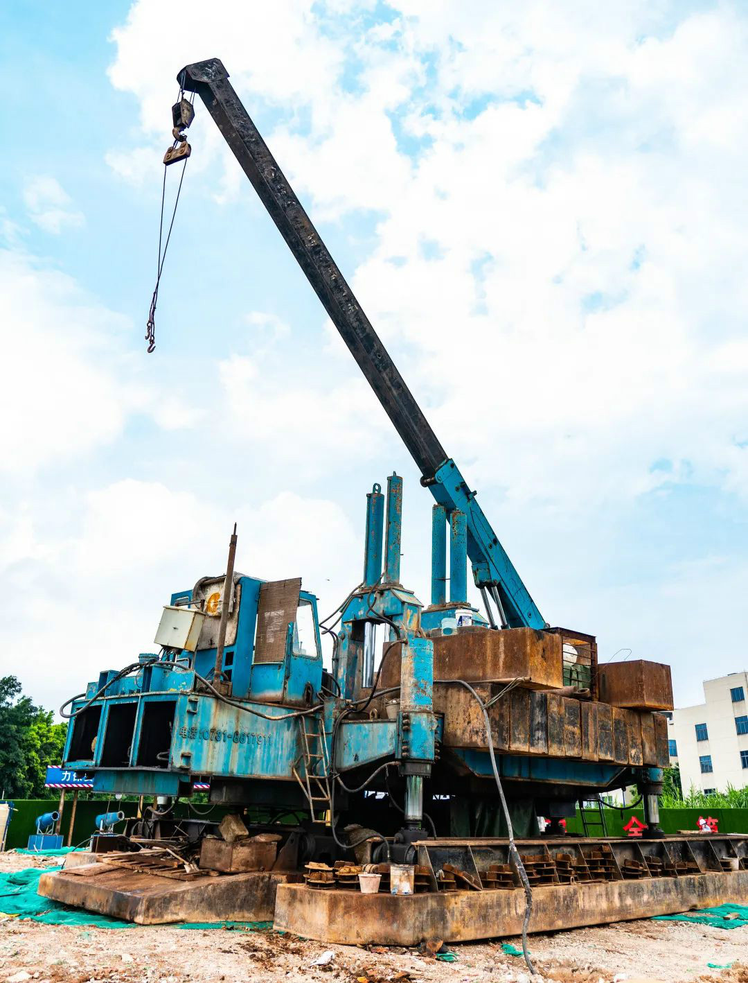 壹定发智能液压静力压桩机，，，，，，，，镌刻科技生长的时代烙印