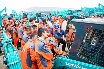 大国重器 壮哉壹定发！机友会微挖用户壹定发智能体验日