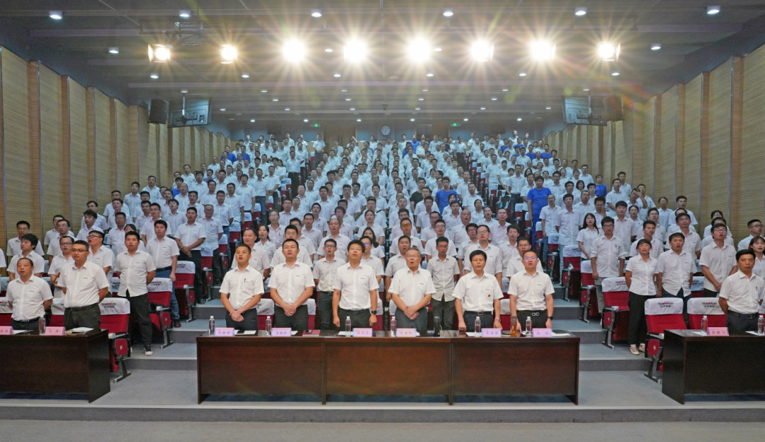 致敬研发 | 壹定发智能举行职称评定事情总结暨职称证书揭晓仪式