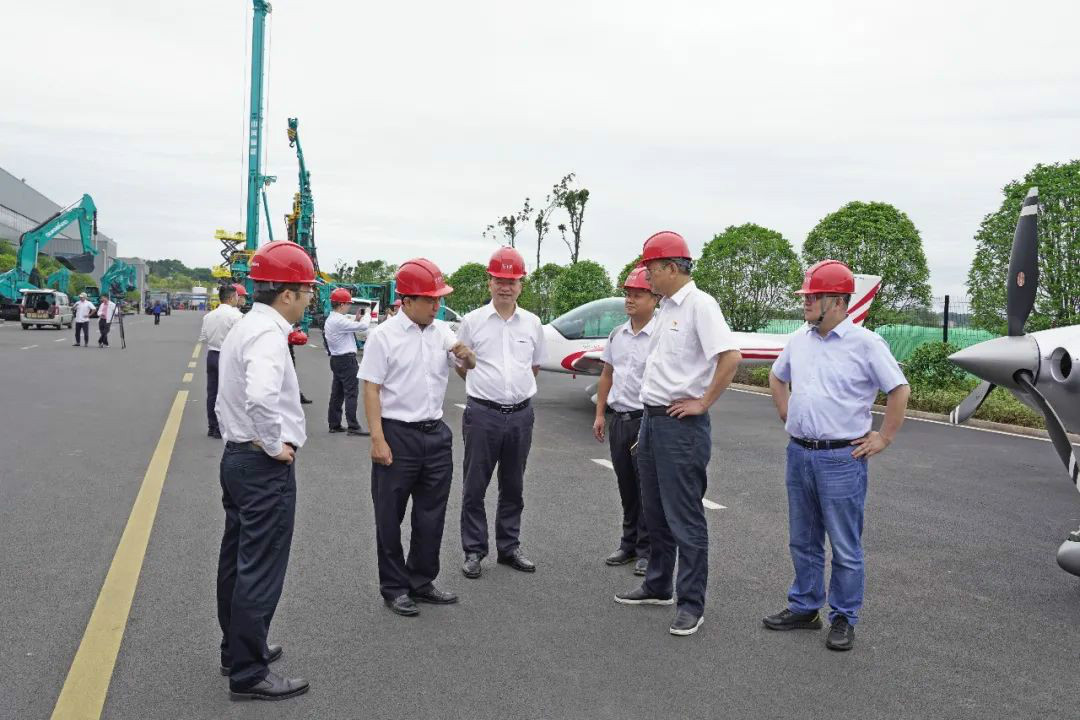 中铁装备赵华总司理莅临壹定发智能交流