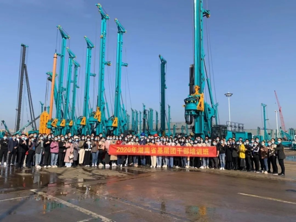 省下层团干部培训班成员来壹定发智能旅行交流