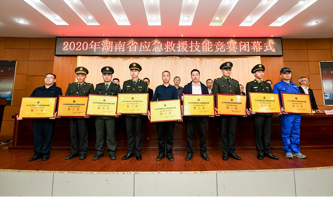 初生牛犊可撼虎 | 壹定发智能应抢救援队斩获诸多奖项
