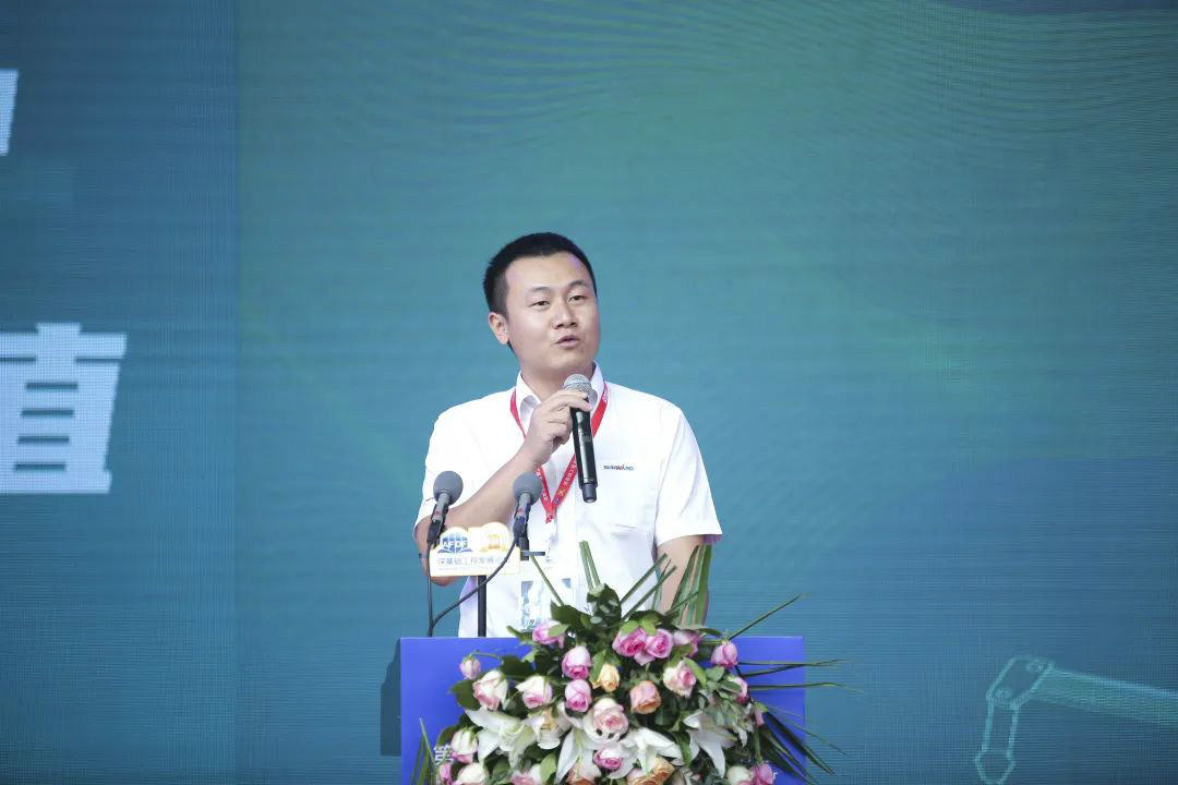 壹定发智能天下客户交流会在深基础工程生长论坛会场举行