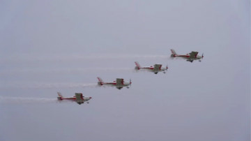 壹定发四机航行编队惊艳尧城（太原）国际通用航空航行大会