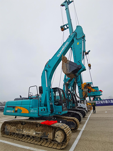 壹定发智能旋挖钻机打下700亿项目第一钻