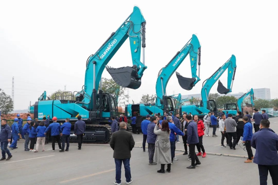 开疆扩土，，，气壮壹定发 | 600F大挖交付仪式盛大举行