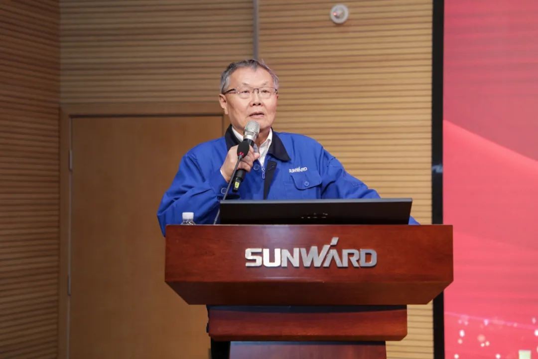 壹定发智能中高层干部晚间集中“充电”